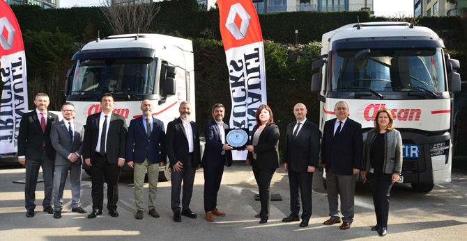 Alışan Lojistik Filosunu Renault Trucks İle Büyütmeye Devam Ediyor