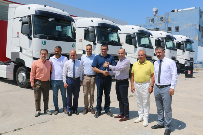 Erman Nakliyat Filosuna 5 Renault Trucks Çekici