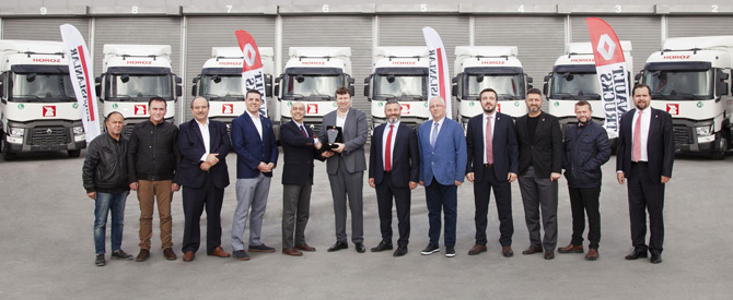 Horoz Lojistik Filosunu 10 Adet Renault Trucks Çekici İle Genişletti