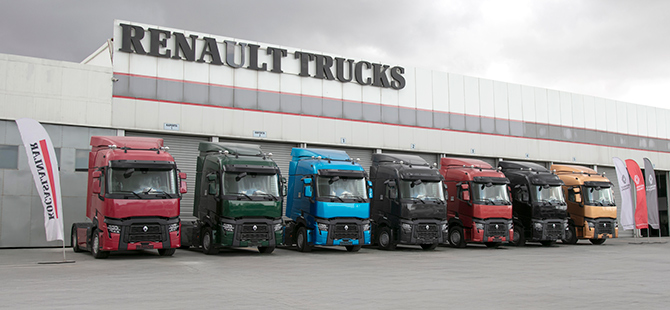 KGL Filosunu 41 ADR’li Renault Trucks Çekiciyle Güçlendirdi