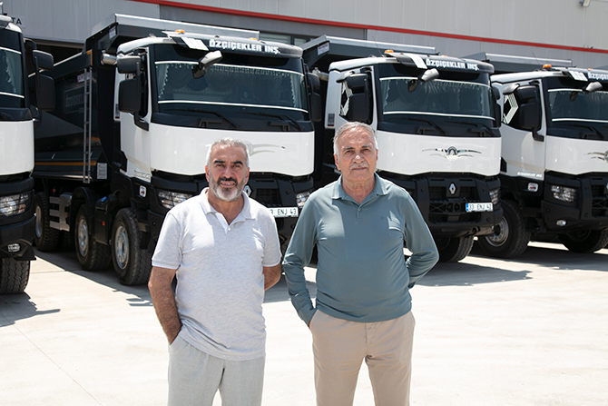 Özçiçek İnşaat Filosunu Yeniden Renault Trucks K520 Xtrem ile Güçlendirdi