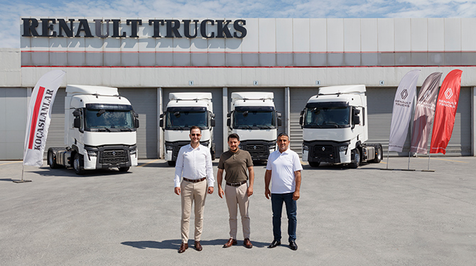 Quadro Lojistik, Türkiye-İtalya Hattındaki Büyüme Hedeflerine Renault Trucks ile İlerliyor Quadro Lojistik, Türkiye-İtalya Hattındaki Büyüme Hedeflerine Renault Trucks ile İlerliyor
