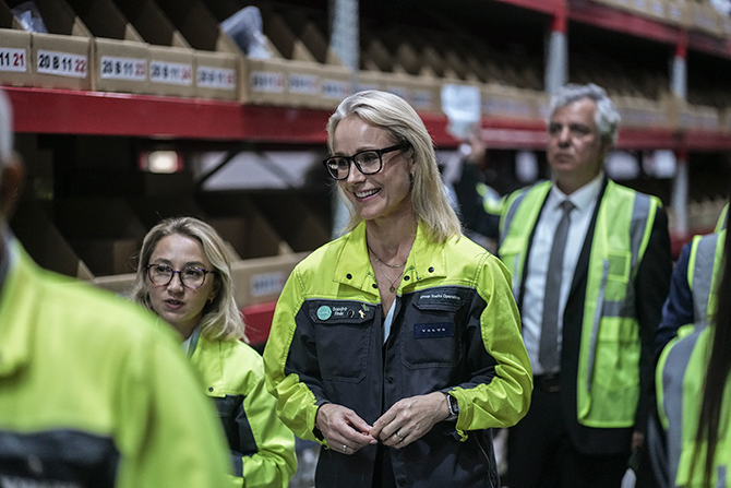 Renault Trucks'ın Yedek Parça Dağıtım Altyapısı, Volvo Group'un Yeni Yatırımı ile Daha da Güçleniyor Renault Trucks'ın Yedek Parça Dağıtım Altyapısı, Volvo Group'un Yeni Yatırımı ile Daha da Güçleniyor
