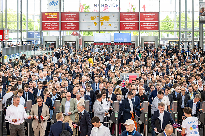 More than 77,000 visitors from over 130 countries and regions attended transport logistic 2025 © Messe München GmbH