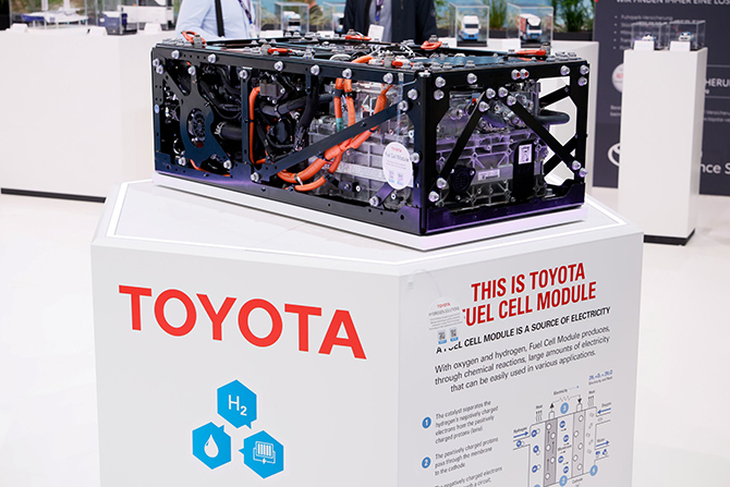 toyota-hidrojen-yakit-hucresi-modulu.jpg
