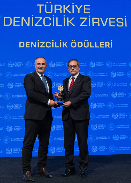 Arkas’a “Türk Gemi İnsanını En Fazla İstihdam Eden Firma” Ödülü