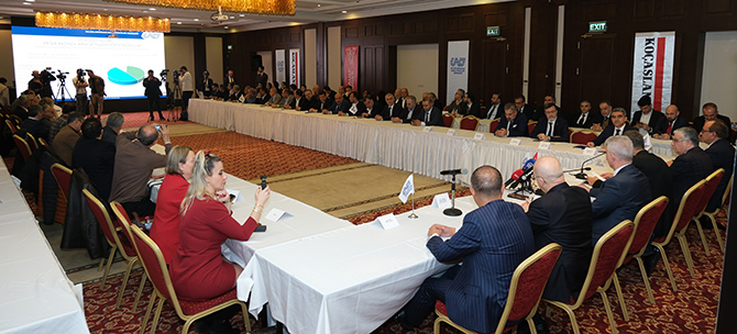 Karayolunda 2,1 Milyon Seferle 111 Milyar Dolarlık İhracat Karayolunda 2,1 Milyon Seferle 111 Milyar Dolarlık İhracat