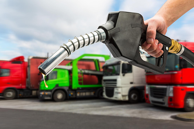 Sınır Kapılarında Akaryakıt Fiyatları Yükseldi