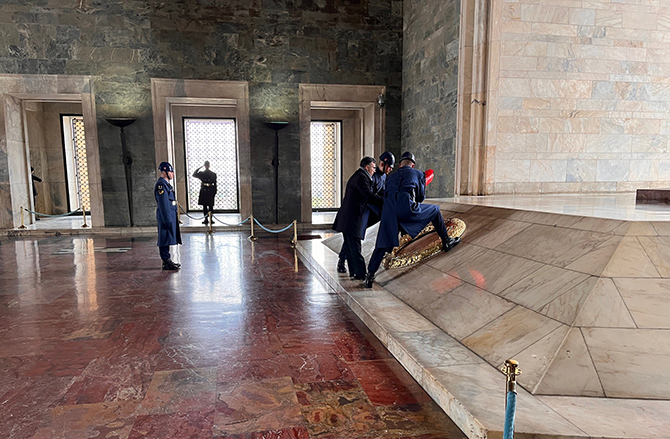 UTİKAD Heyeti 40’ıncı Yılında Anıtkabir’i Ziyaret Etti