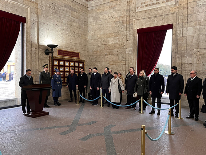 UTİKAD Heyeti 40’ıncı Yılında Anıtkabir’i Ziyaret Etti