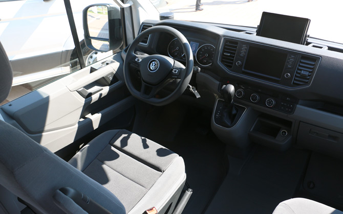 Segmentinin İddialısı Volkswagen Crafter Okul ve Servis Modellerini Tanıttı