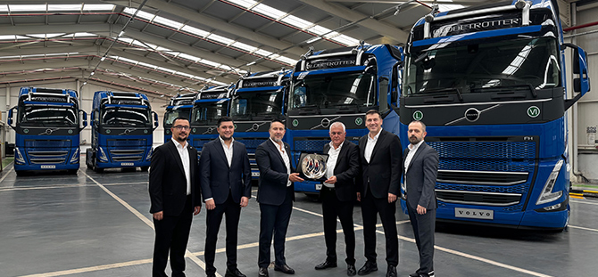 Özmer Lojistik Filosunu 30 Adet Volvo FH500 ile Güçlendirdi